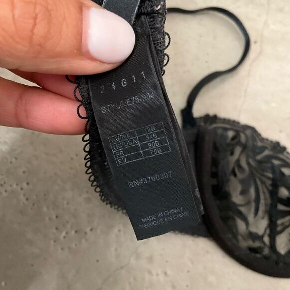 Elle Macpherson Lace Bra - Picture 4 of 4